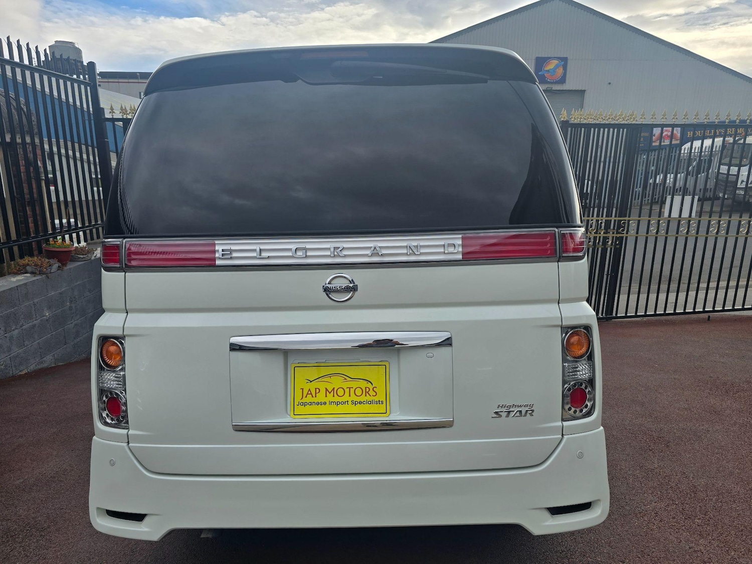 Used Nissan Elgrand 2025 for sale - 76988109: Photo 32