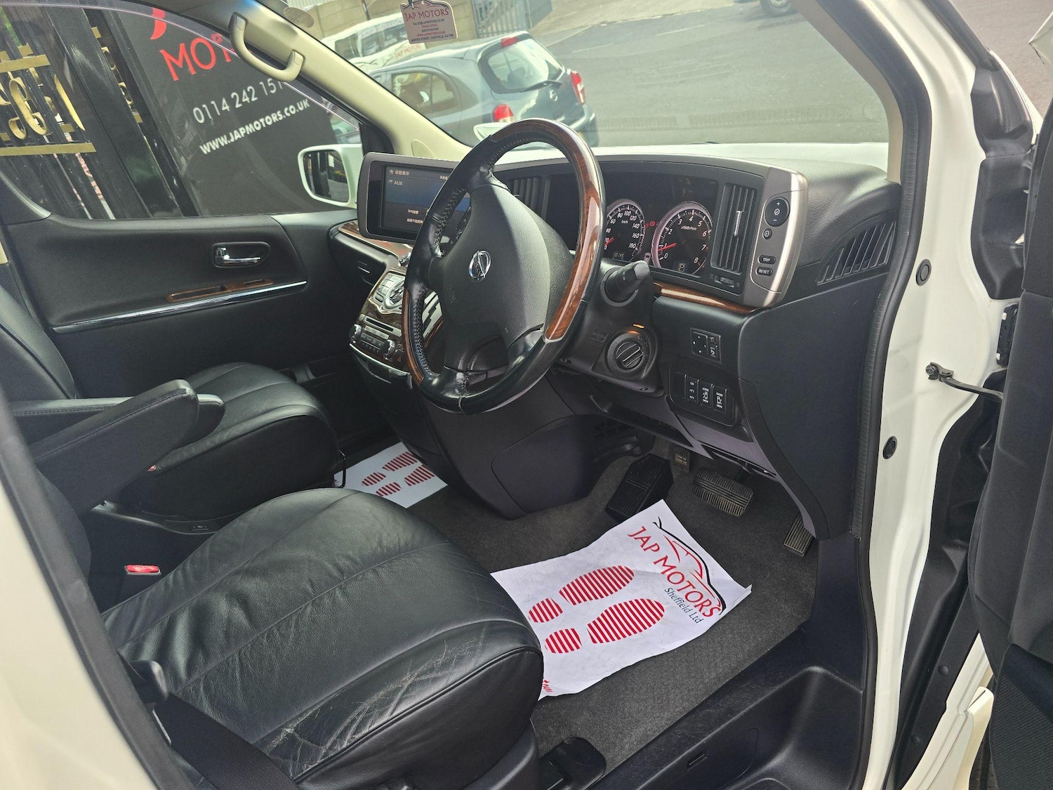 Used Nissan Elgrand 2025 for sale - 76988109: Photo 35