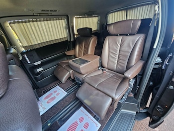 Used Nissan Elgrand 2009 for sale - 79039467: Photo