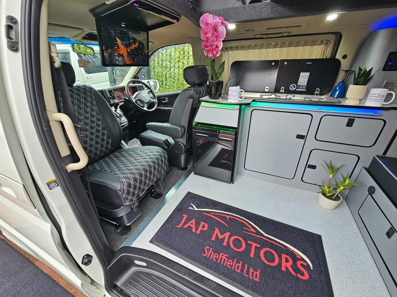 Used Nissan Elgrand 2024 for sale - 77143673: Photo 14