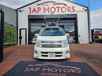 Used Nissan Elgrand 2007 for sale - 77143673: Photo