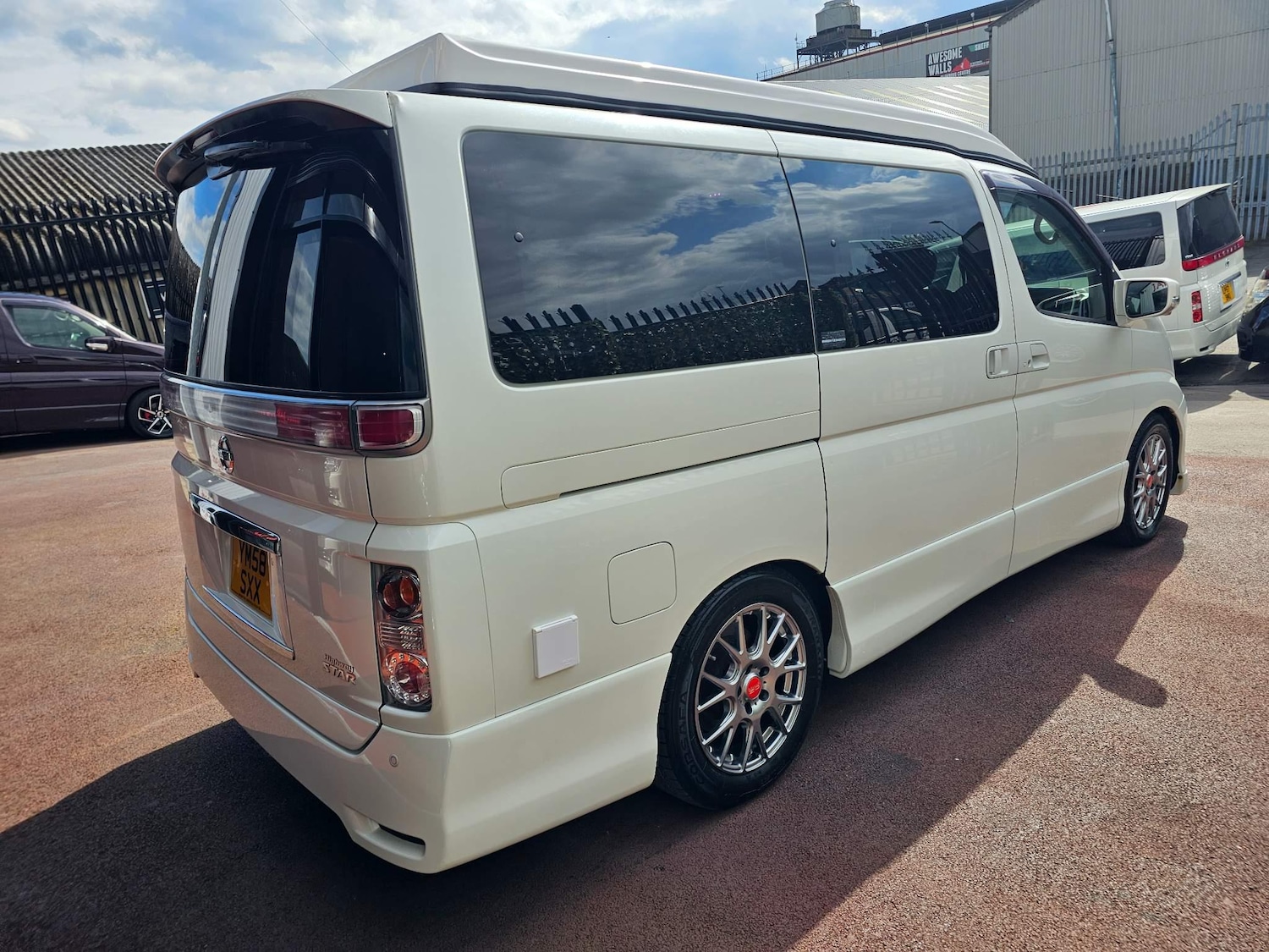 Used Nissan Elgrand 2024 for sale - 77143673: Photo 39