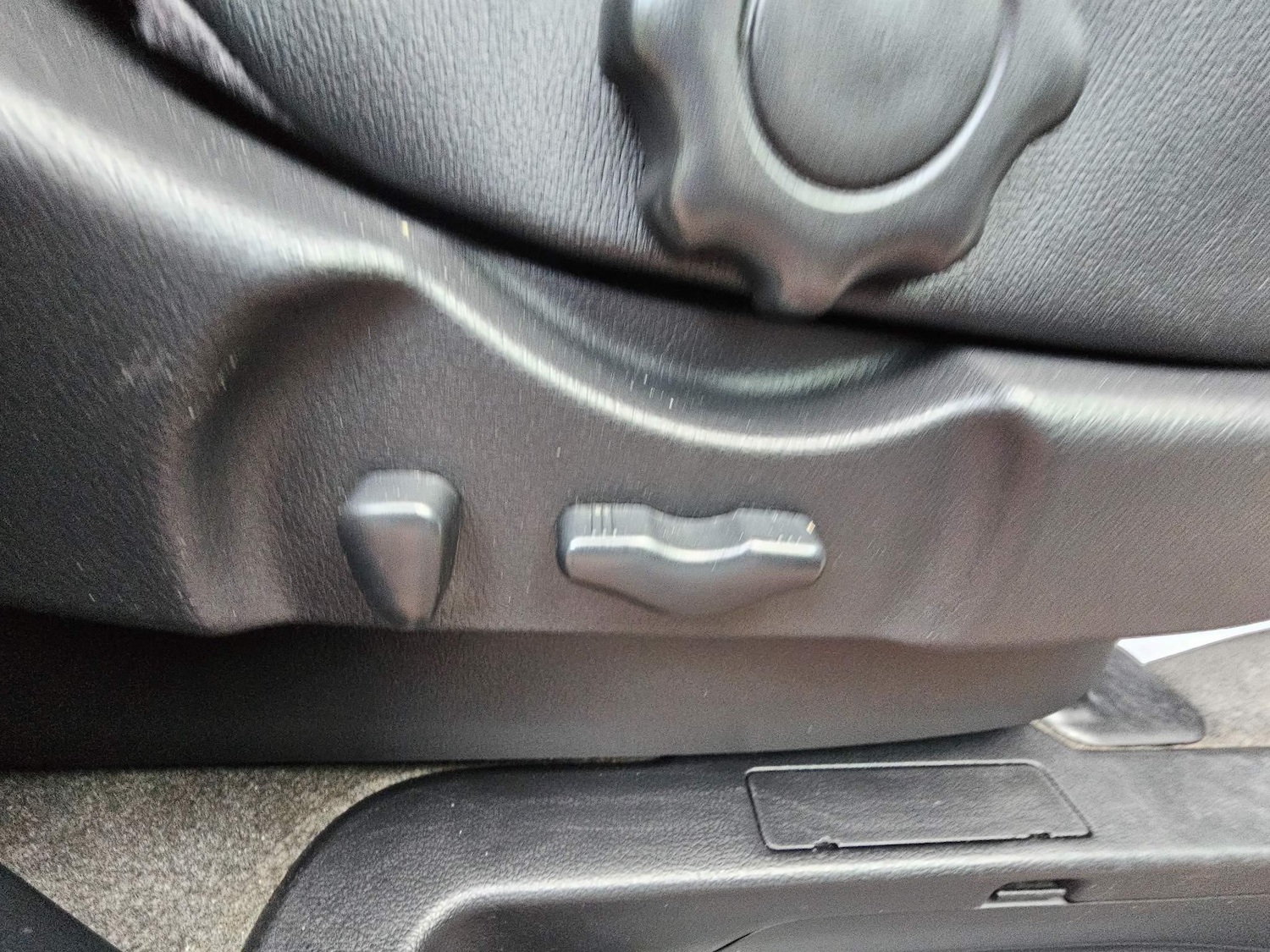 Used Nissan Elgrand 2024 for sale - 77143673: Photo 44