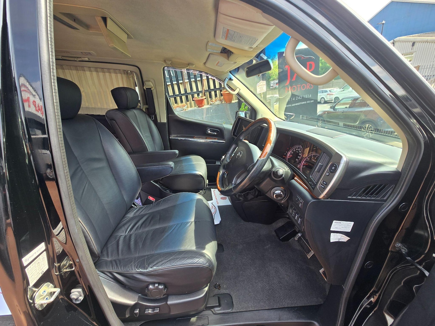 Used Nissan Elgrand 2025 for sale - 76998934: Photo 11