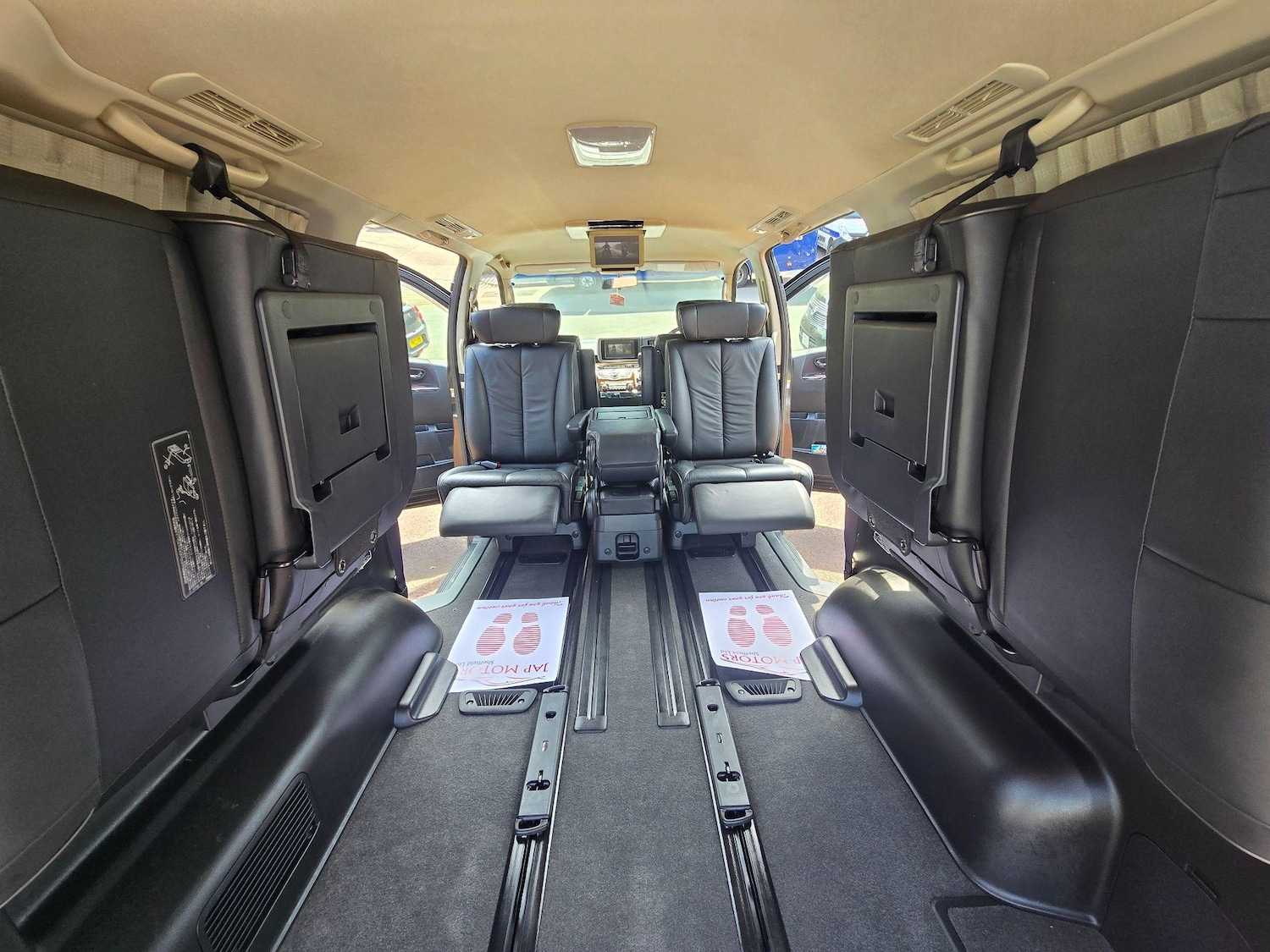 Used Nissan Elgrand 2025 for sale - 76998934: Photo 14