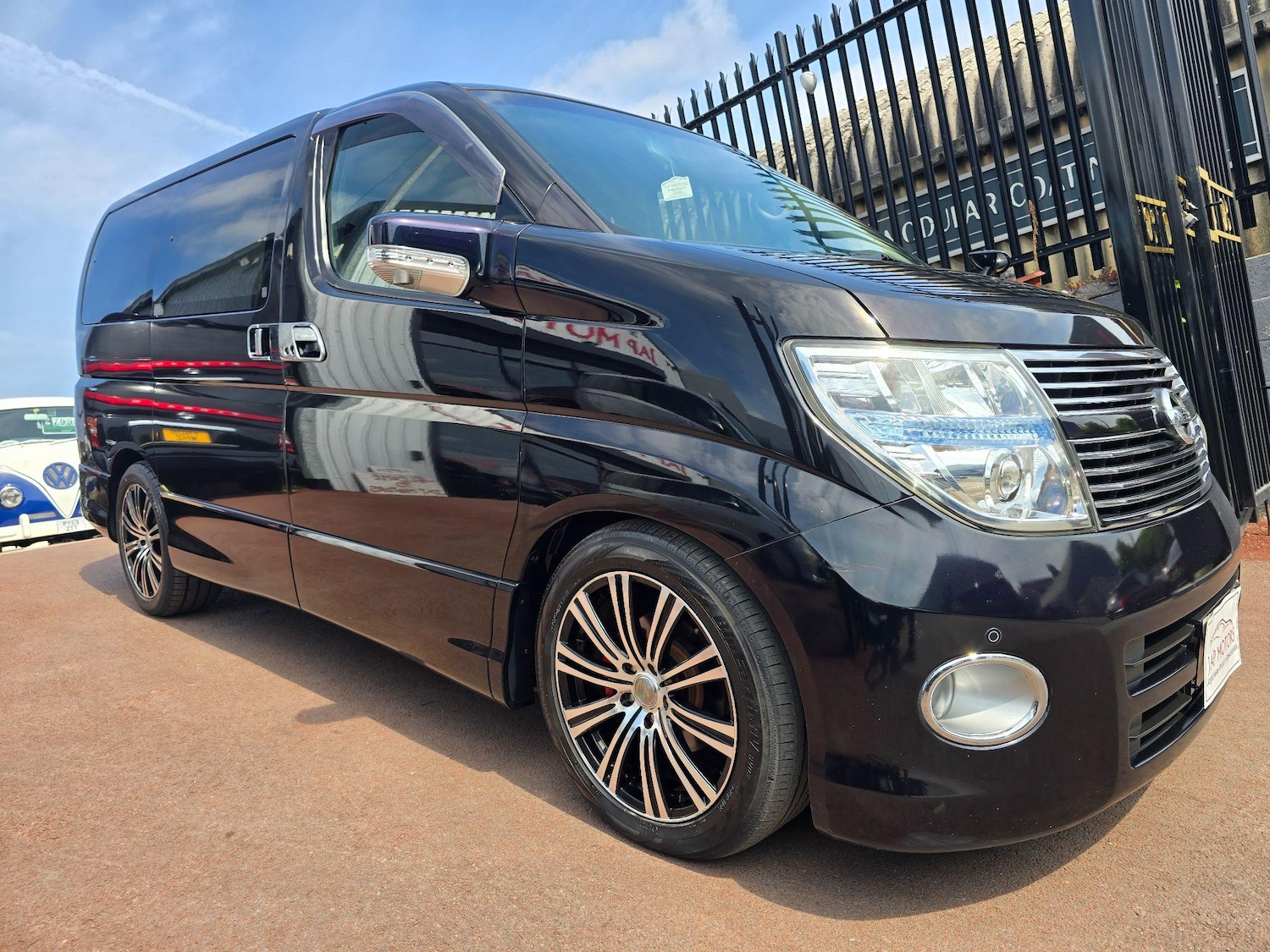 Used Nissan Elgrand 2025 for sale - 76998934: Photo 28