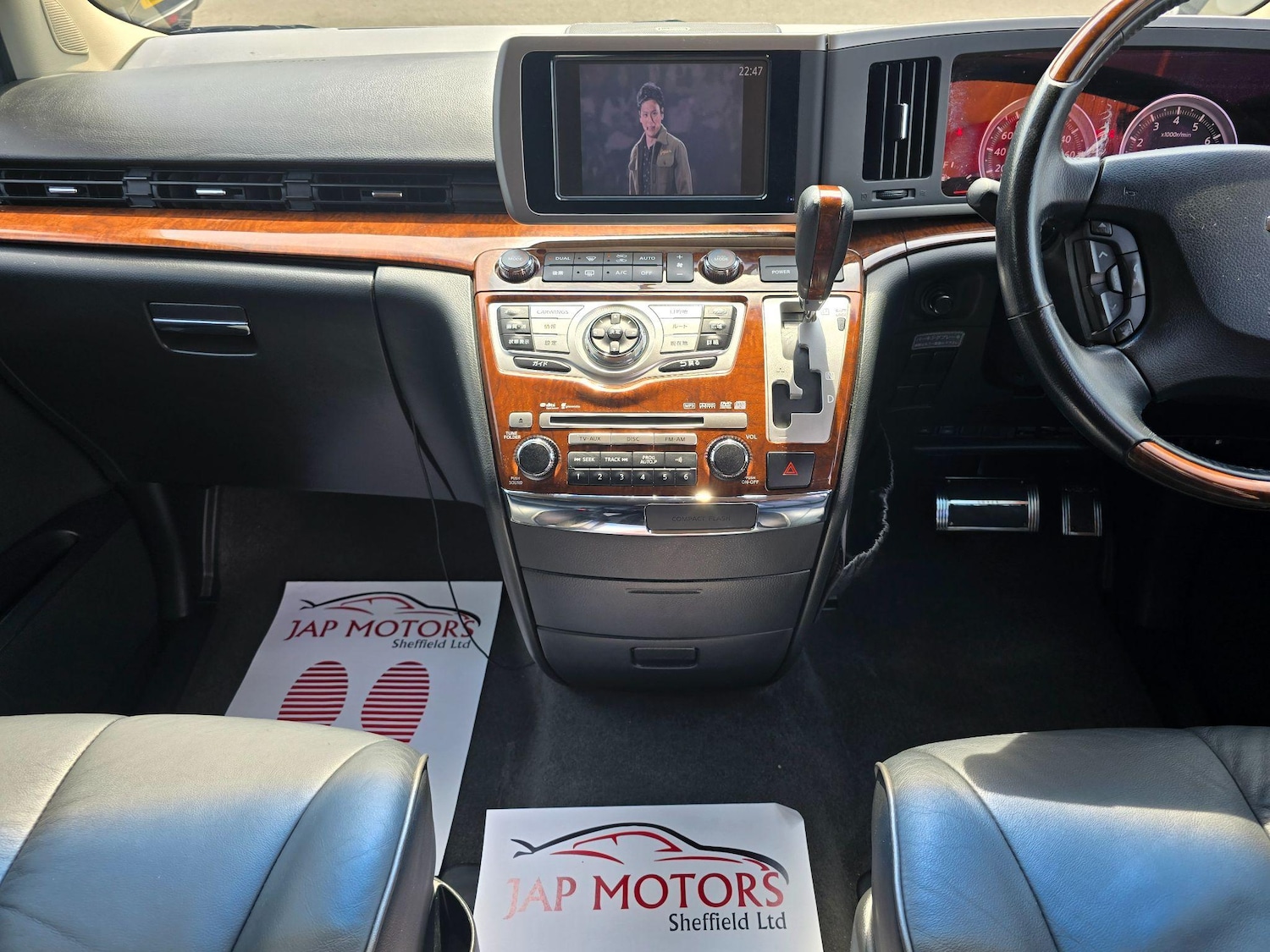 Used Nissan Elgrand 2025 for sale - 76998934: Photo 40