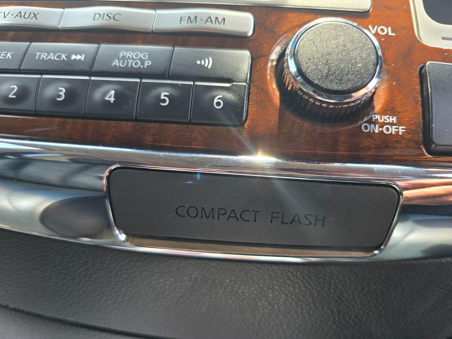 Used Nissan Elgrand 2025 for sale - 76998934: Photo 45