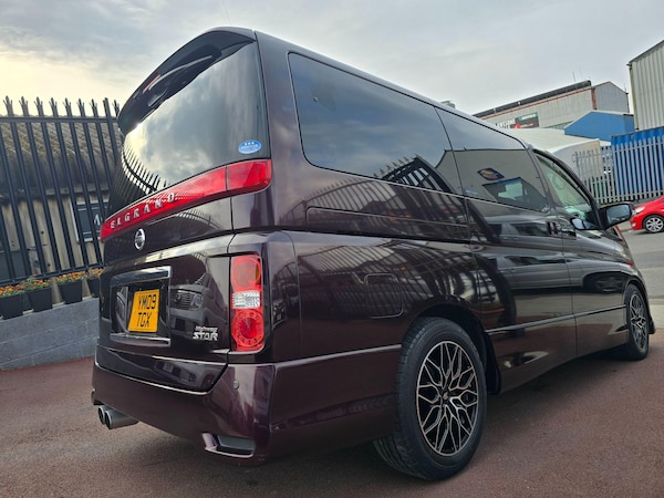 Used Nissan Elgrand for sale - 76215368: Photo 10