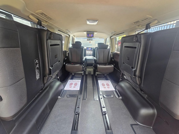 Used Nissan Elgrand for sale - 76215368: Photo 12