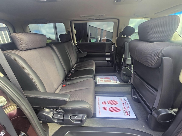 Used Nissan Elgrand for sale - 76215368: Photo 15