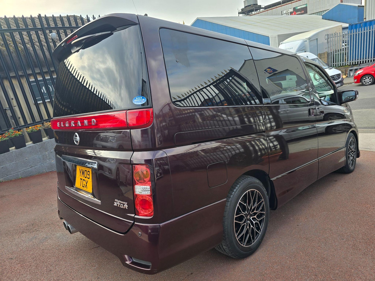 Used Nissan Elgrand for sale - 76215368: Photo 28