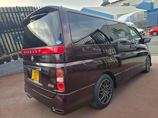 Used Nissan Elgrand for sale - 76215368: Photo 28
