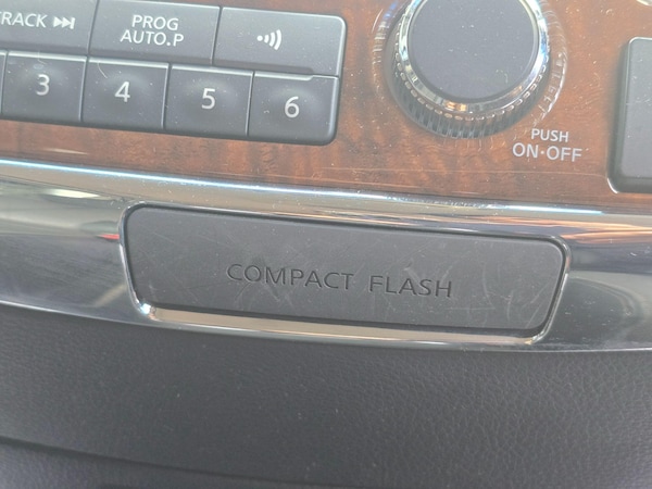 Used Nissan Elgrand for sale - 76215368: Photo 33
