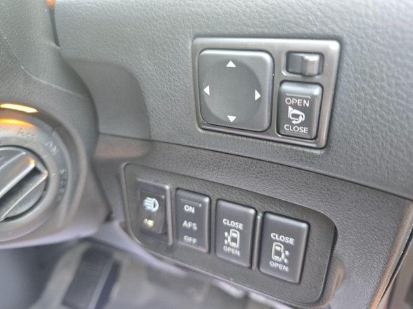 Used Nissan Elgrand for sale - 76215368: Photo 36
