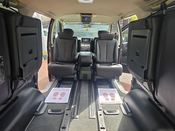 Used Nissan Elgrand for sale - 76215368: Photo 3