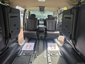 Used Nissan Elgrand for sale - 76215368: Photo 3