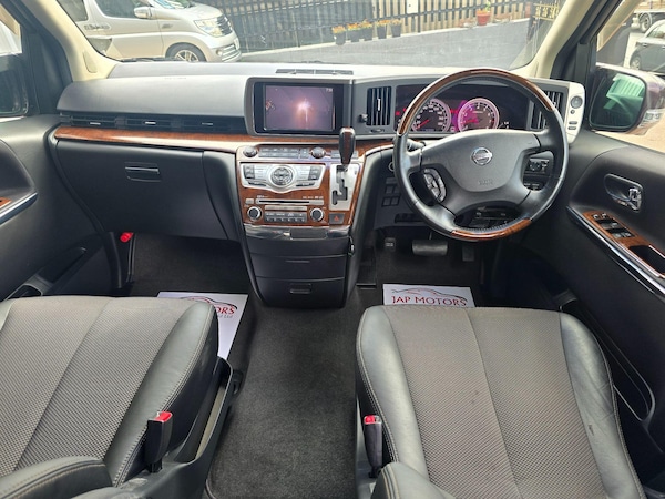 Used Nissan Elgrand for sale - 76215368: Photo 40
