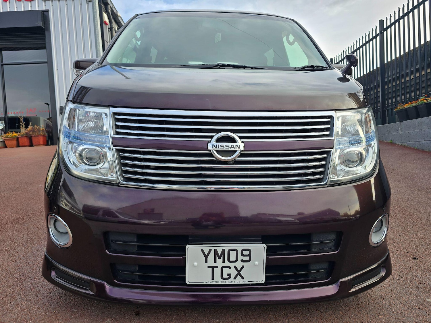 Used Nissan Elgrand for sale - 76215368: Photo 8