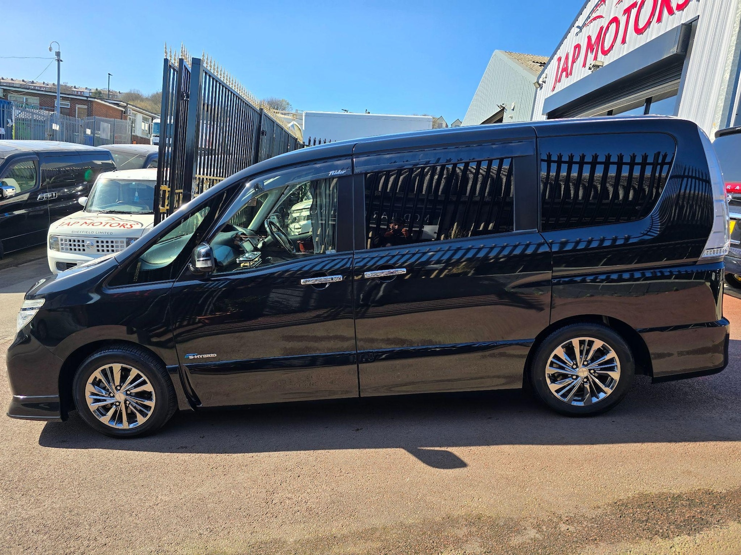 Used Nissan Serena 2025 for sale - 76997128: Photo 19