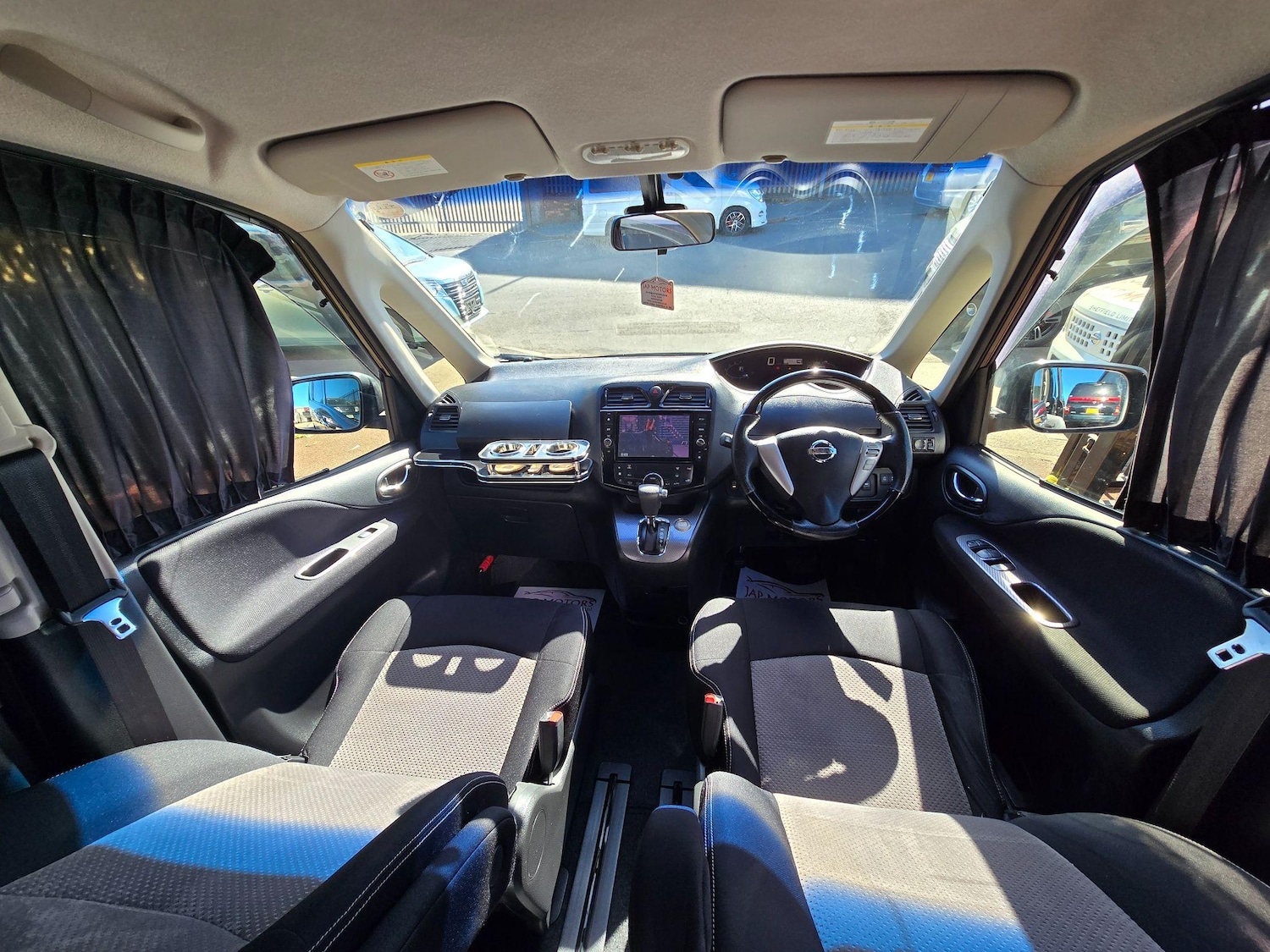 Used Nissan Serena 2025 for sale - 76997128: Photo 2