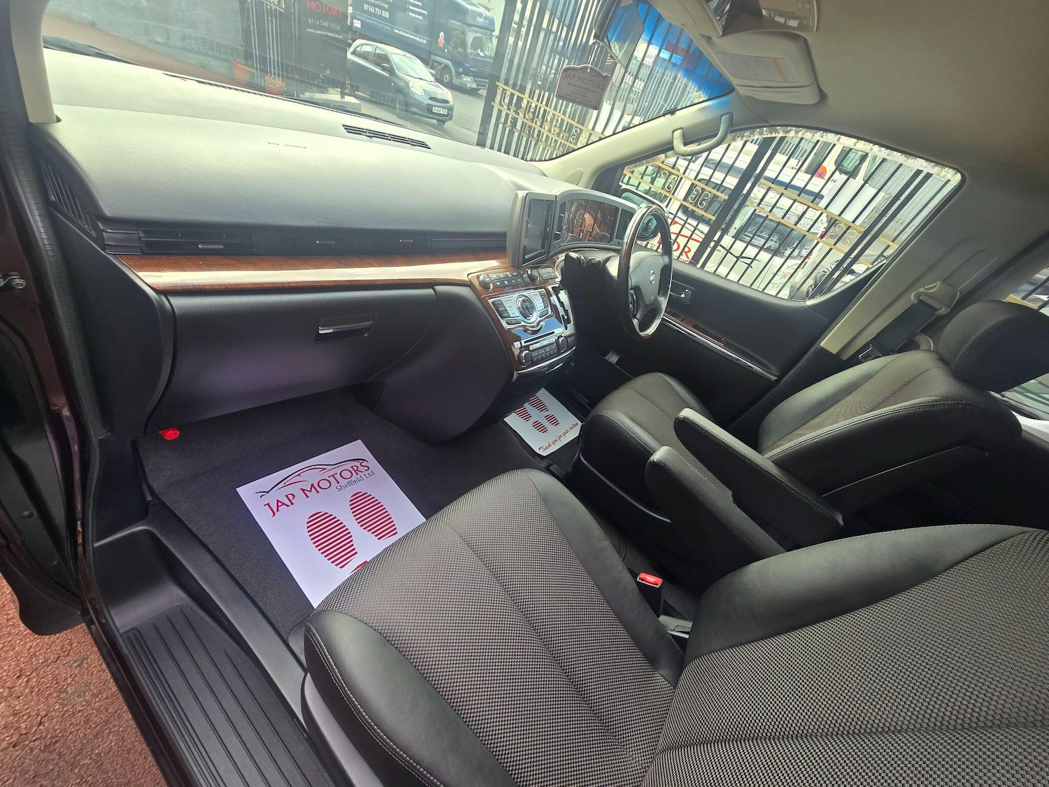 Used Nissan Elgrand 2025 for sale - 76988214: Photo 14