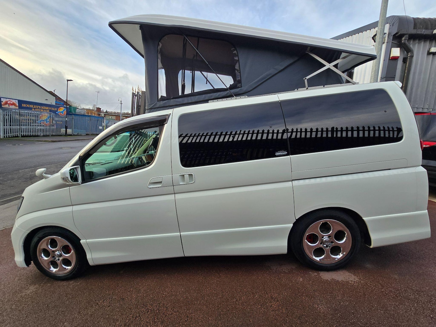 Used Nissan Elgrand 2025 for sale - 76996004: Photo 10