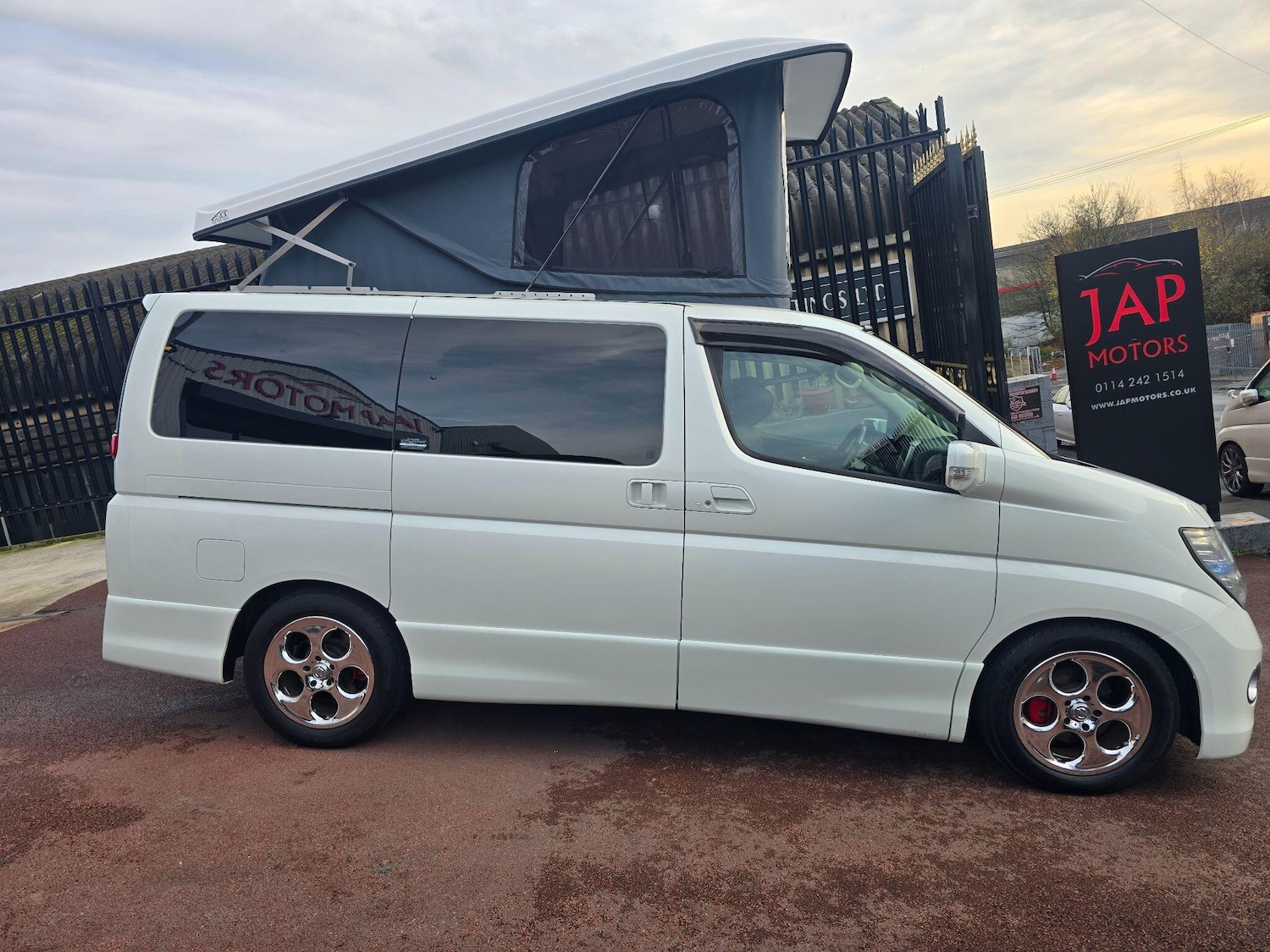 Used Nissan Elgrand 2025 for sale - 76996004: Photo 11
