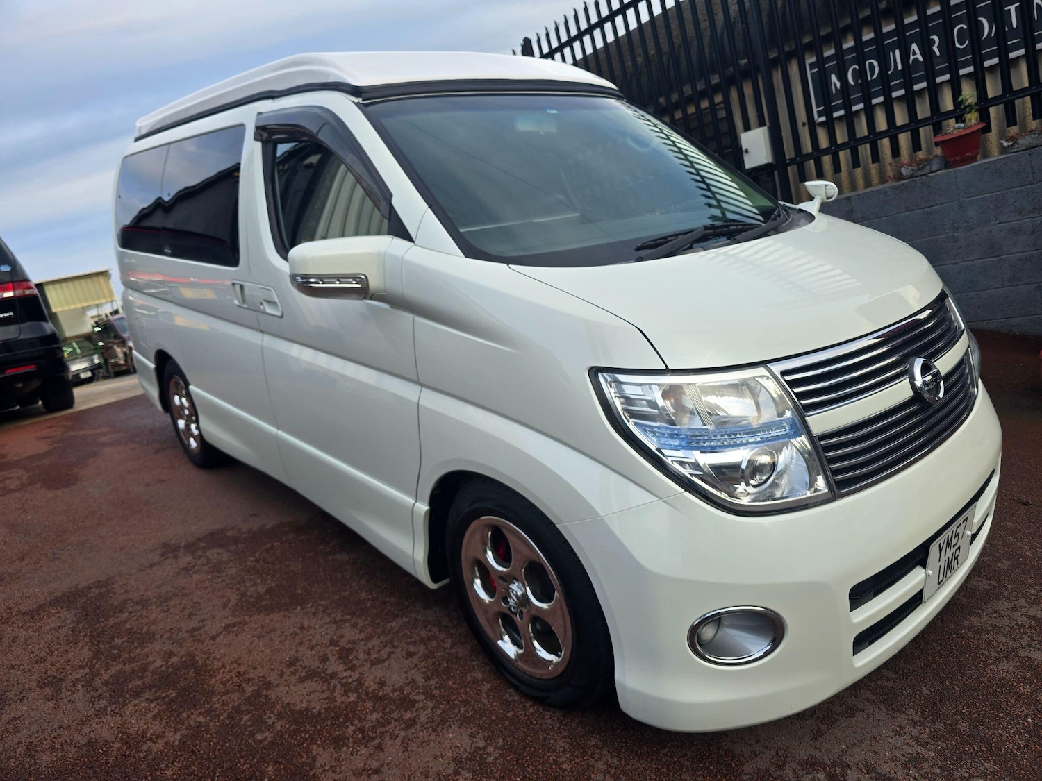 Used Nissan Elgrand 2025 for sale - 76996004: Photo 31