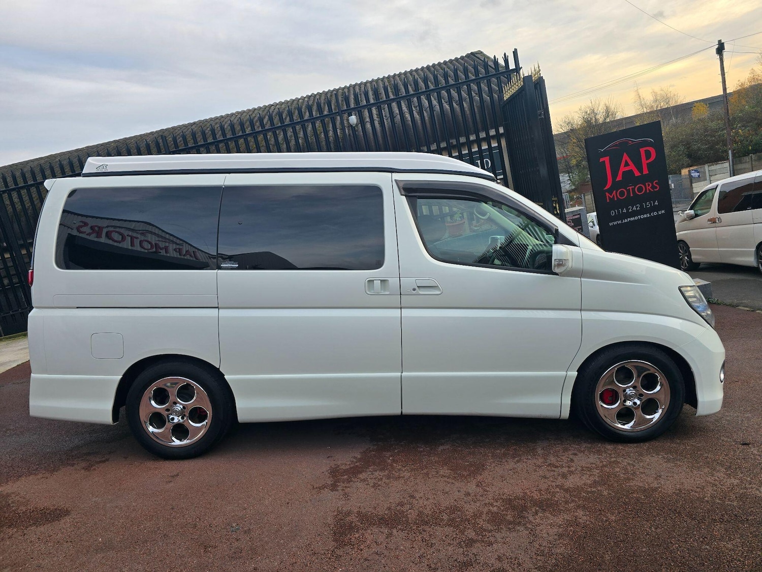 Used Nissan Elgrand 2025 for sale - 76996004: Photo 34