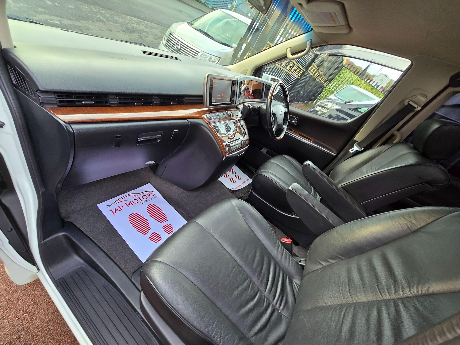 Used Nissan Elgrand 2025 for sale - 76996004: Photo 50