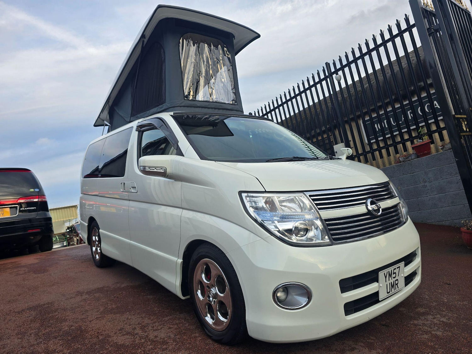 Used Nissan Elgrand 2025 for sale - 76996004: Photo 9
