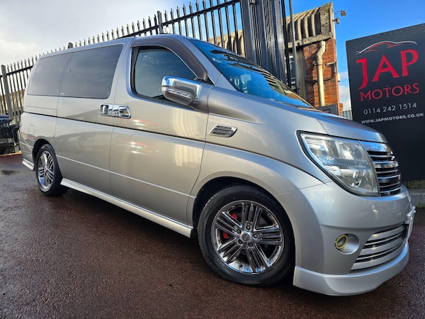 Used Nissan Elgrand 2006 for sale - 74339235: Photo 1