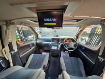 Used Nissan Elgrand 2006 for sale - 74339235: Photo