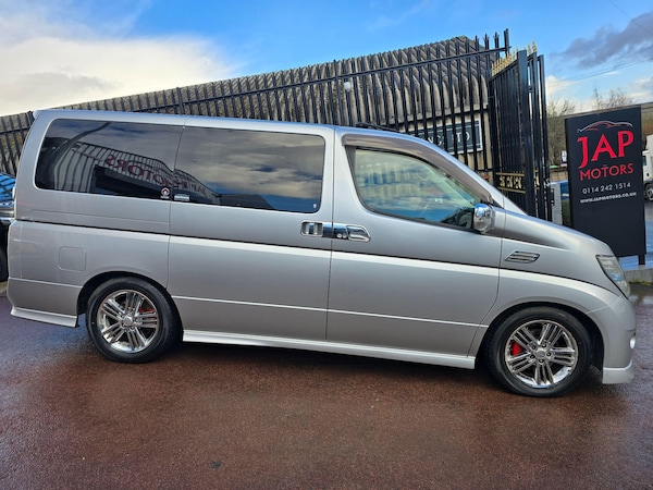Used Nissan Elgrand 2006 for sale - 74339235: Photo 30