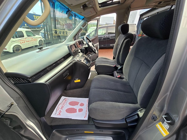 Used Nissan Elgrand 2006 for sale - 74339235: Photo 5