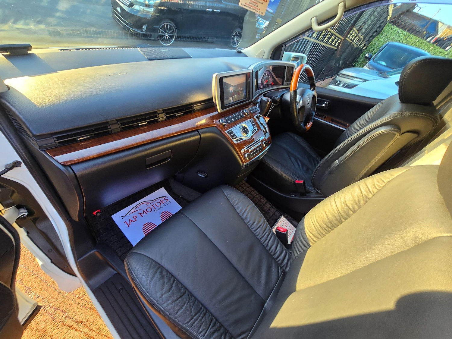 Used Nissan Elgrand 2025 for sale - 77084752: Photo 18