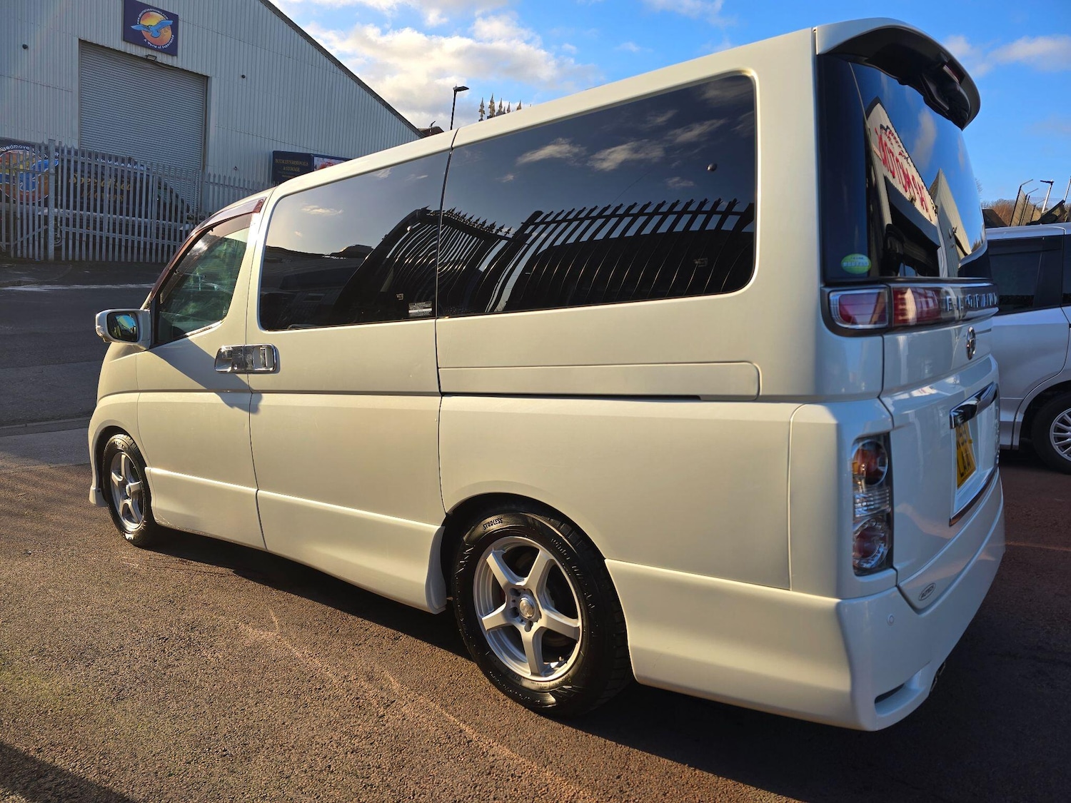 Used Nissan Elgrand 2025 for sale - 77084752: Photo 24