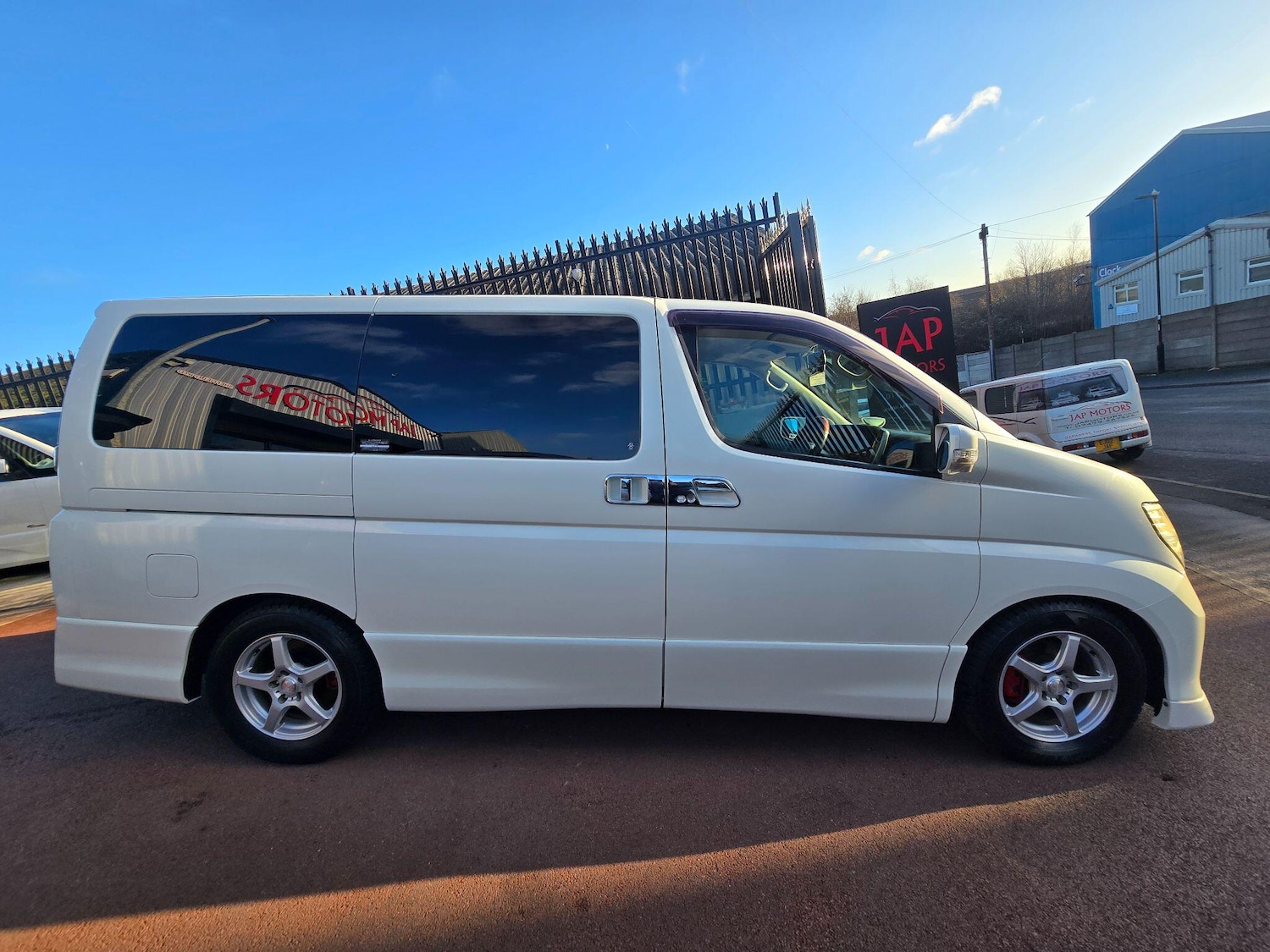 Used Nissan Elgrand 2025 for sale - 77084752: Photo 28