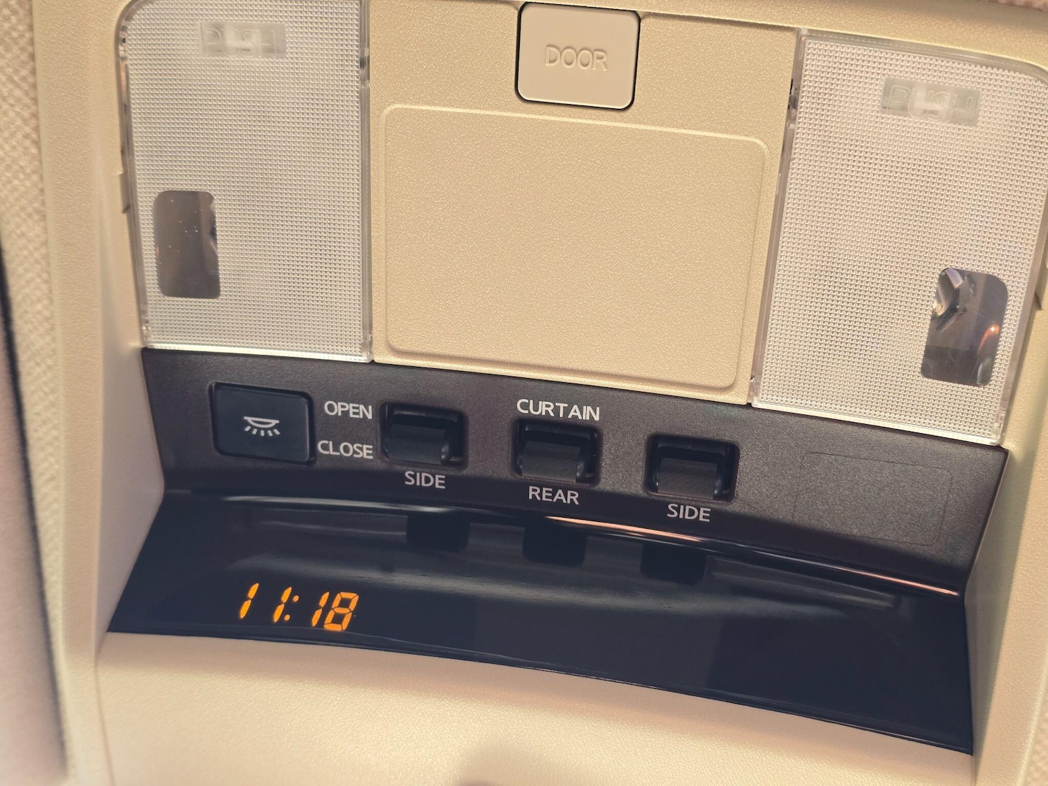 Used Nissan Elgrand 2025 for sale - 77084752: Photo 41