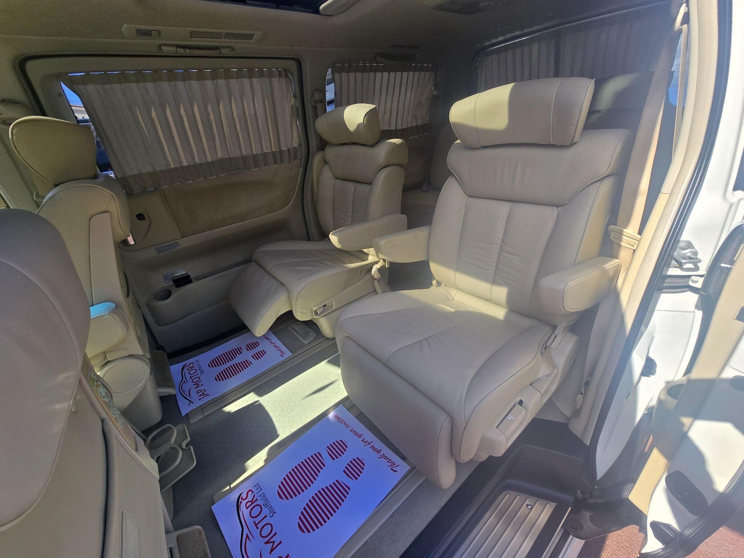 Used Nissan Elgrand for sale - 77840034: Photo 14