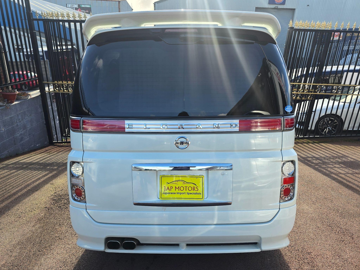 Used Nissan Elgrand for sale - 77840034: Photo 27