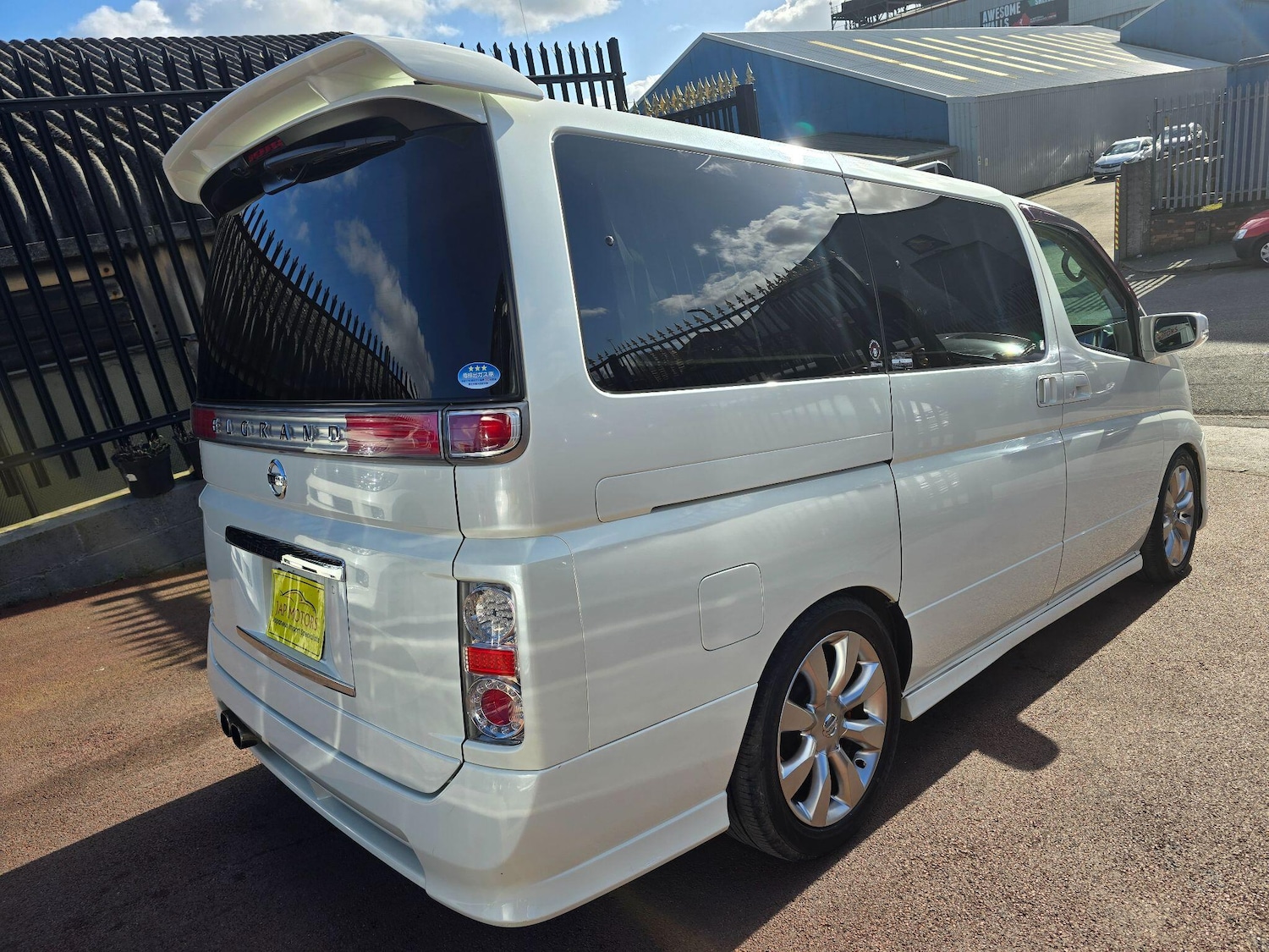 Used Nissan Elgrand for sale - 77840034: Photo 30