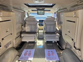 Used Nissan Elgrand 2006 for sale - 77840034: Photo