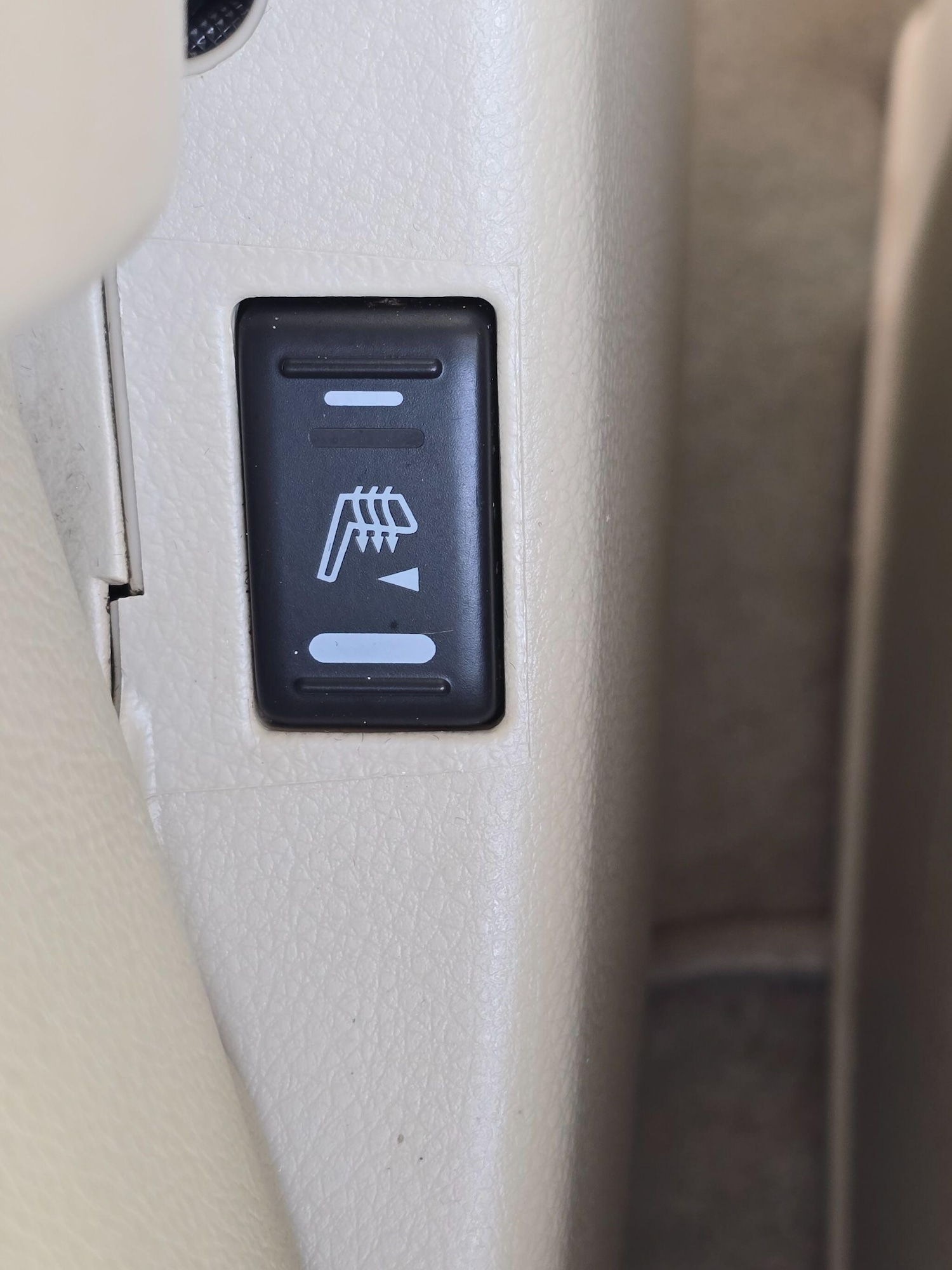 Used Nissan Elgrand for sale - 77840034: Photo 46