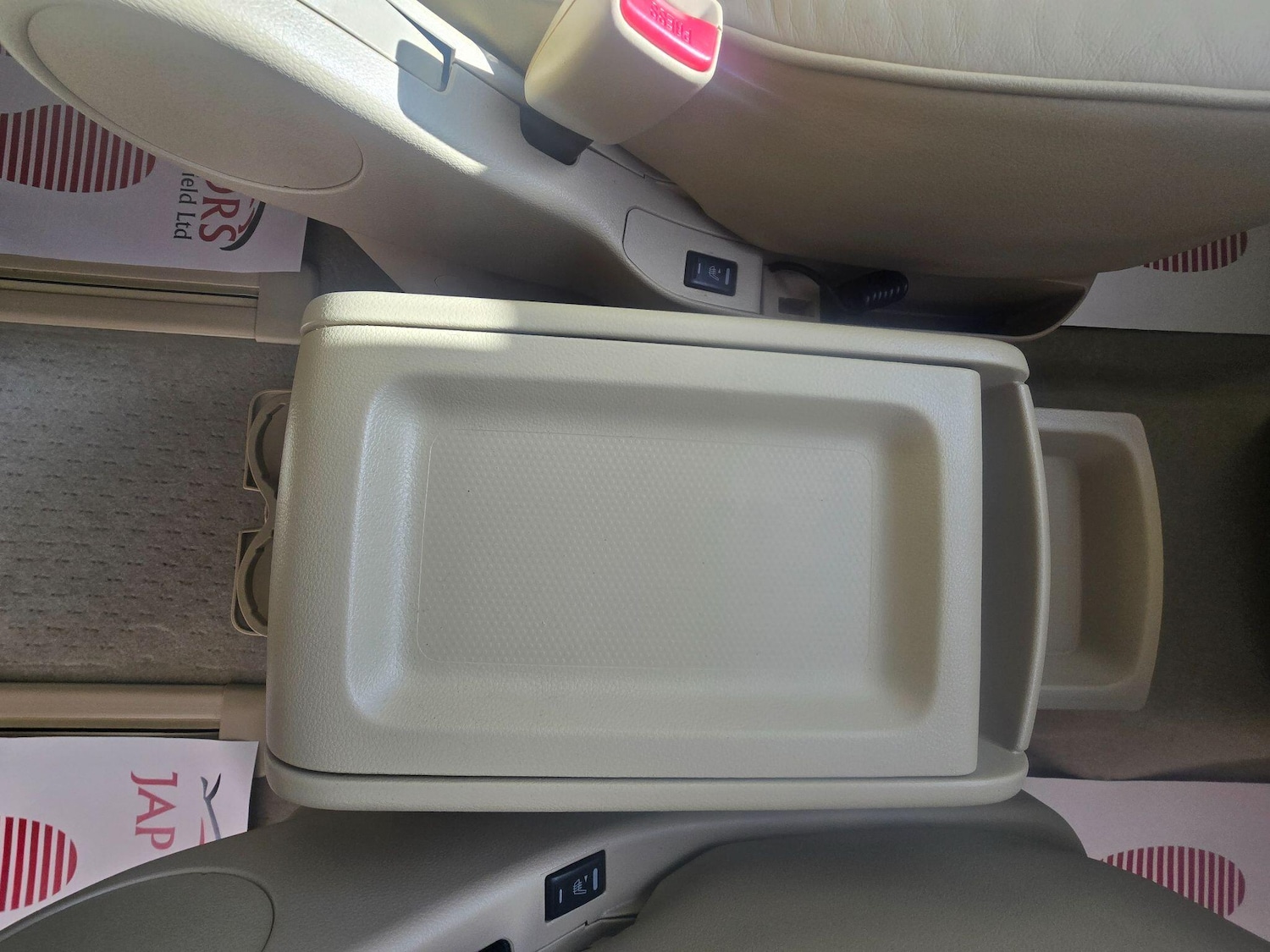 Used Nissan Elgrand for sale - 77840034: Photo 47