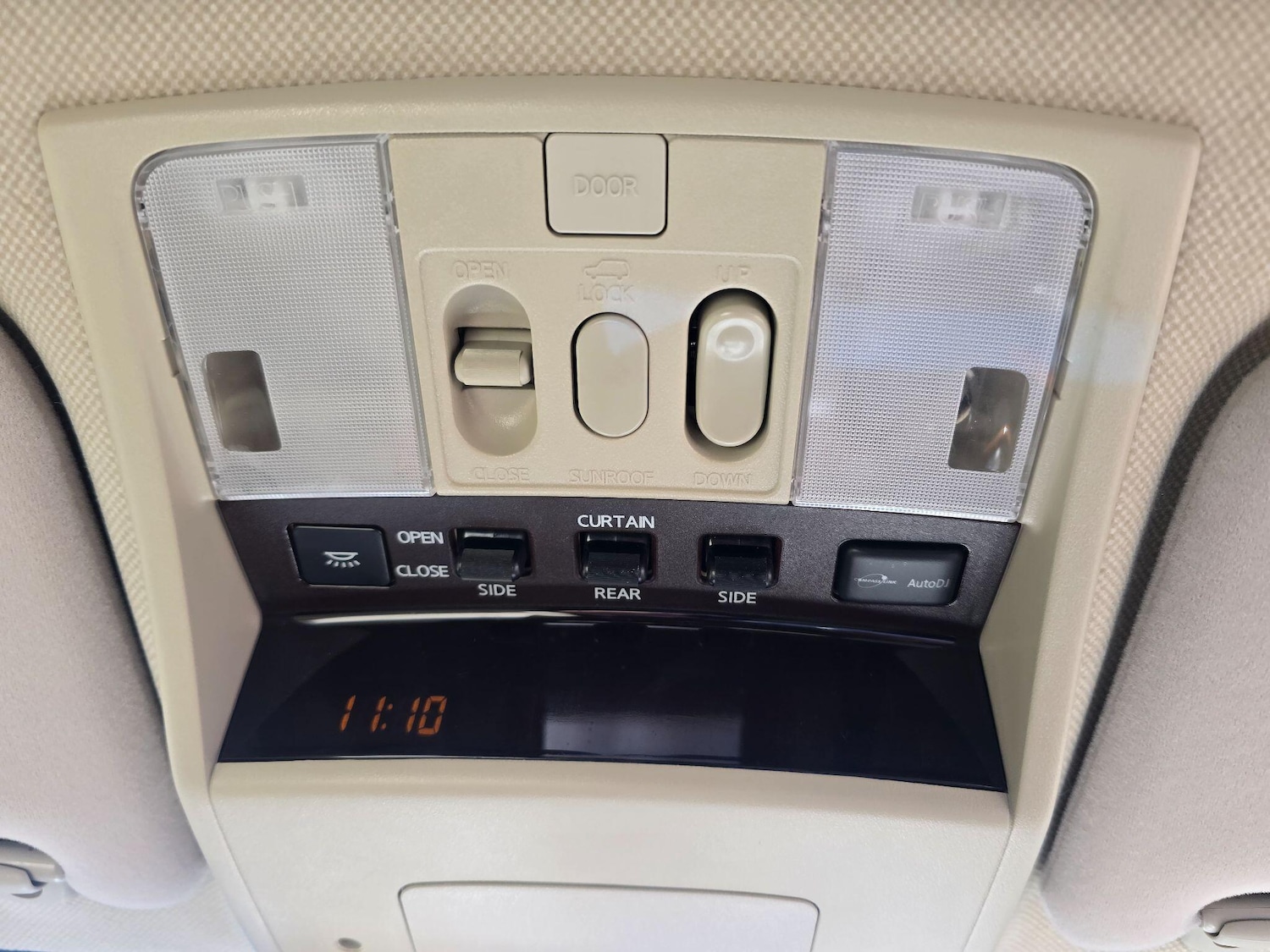 Used Nissan Elgrand for sale - 77840034: Photo 49