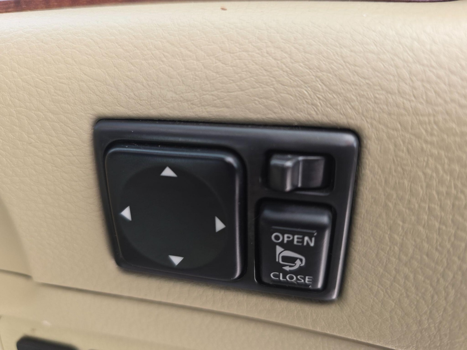 Used Nissan Elgrand for sale - 77840034: Photo 53