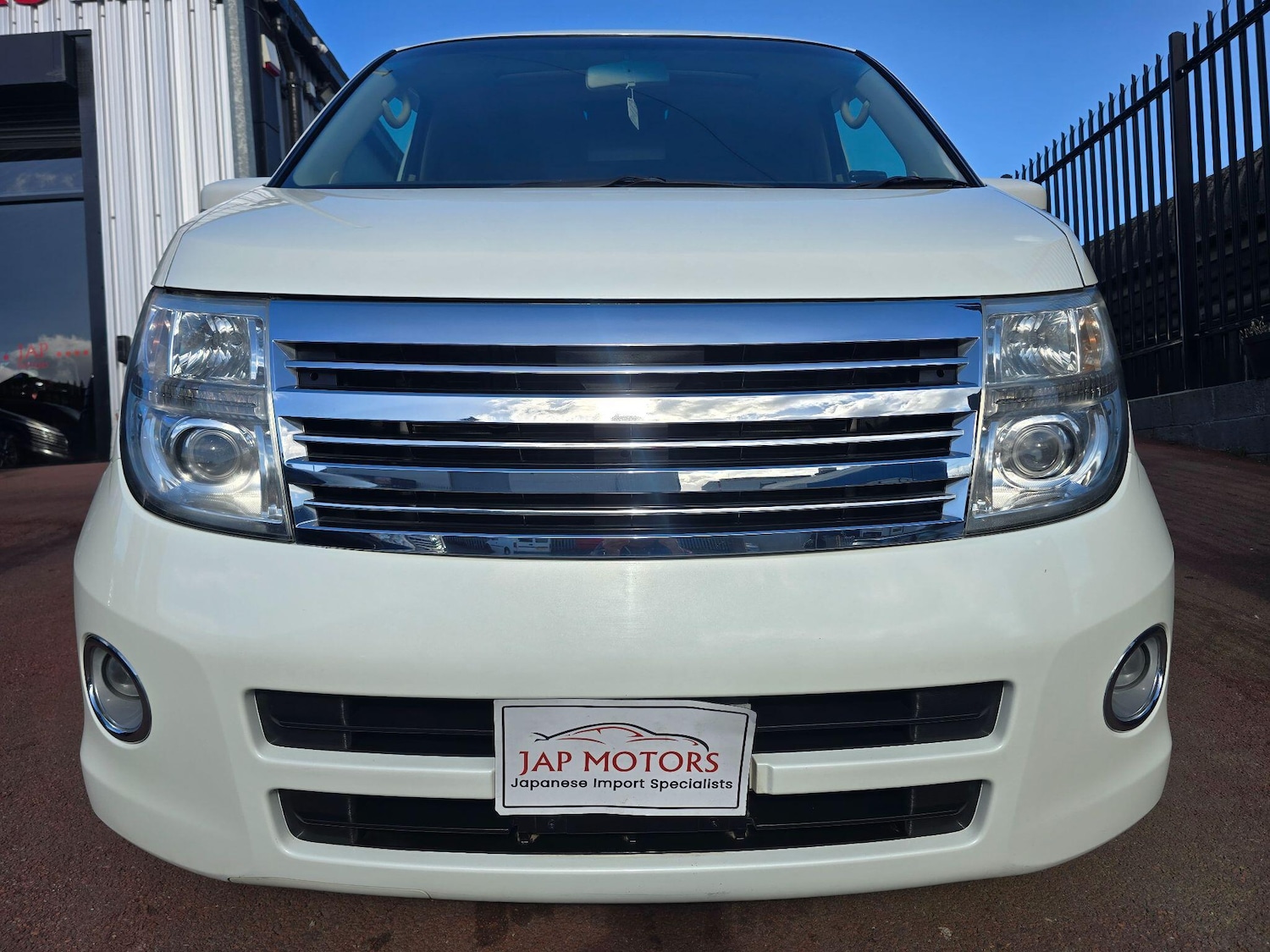 Used Nissan Elgrand for sale - 77840034: Photo 9