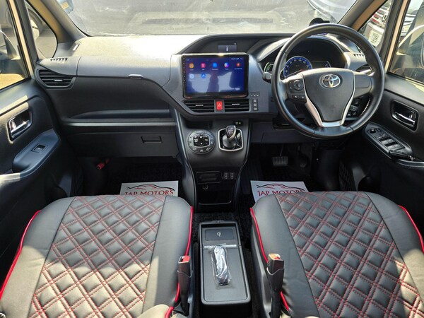 Used Toyota Voxy 2014 for sale - 74339224: Photo 28